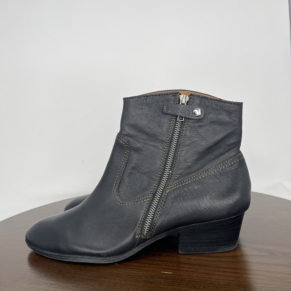 Sofft‎ Shoes Women's 11M Black Leather Comfort Side Zip Western Heel Ankle Boots